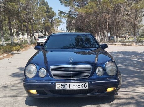 Mercedes E 220 d 2000