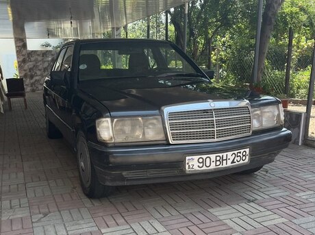 Mercedes 190 1990