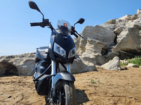 Yadea  2023