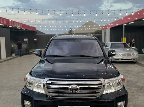 Toyota Land Cruiser 2011