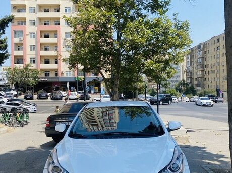 Hyundai Elantra 2015