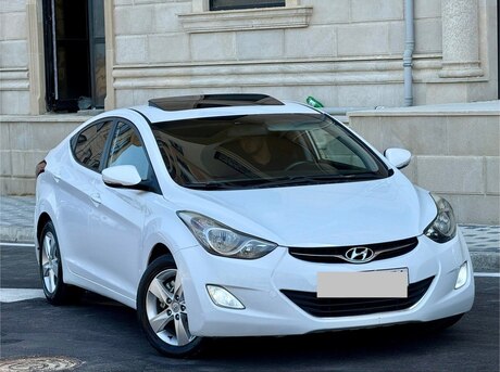 Hyundai Elantra 2013