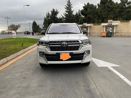 Toyota Land Cruiser 2011