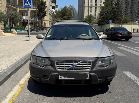 Volvo  2001