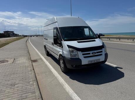 Ford Transit 2011