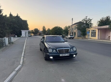 Mercedes E 220 d 2000