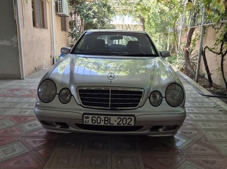 Mercedes E 200 2000