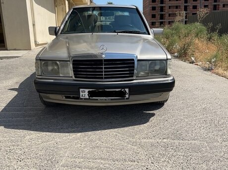 Mercedes 190 1990