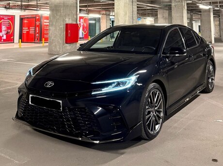 Toyota Camry 2025