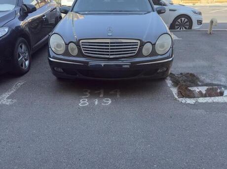 Mercedes E 270 2003