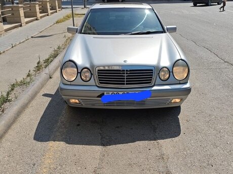 Mercedes E 240 1998