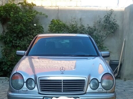 Mercedes E 230 1996