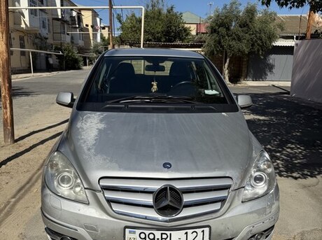 Mercedes B 180 2009