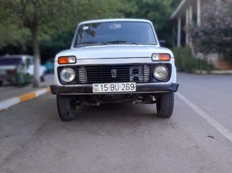 LADA (VAZ) Niva 1986