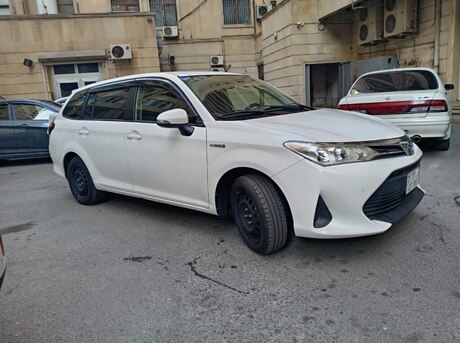 Toyota Corolla Fielder 2019