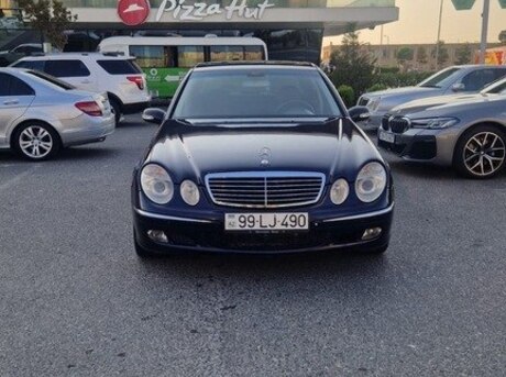 Mercedes E 240 2004
