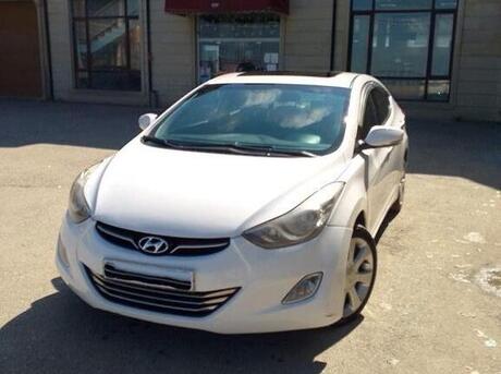Hyundai Elantra 2013