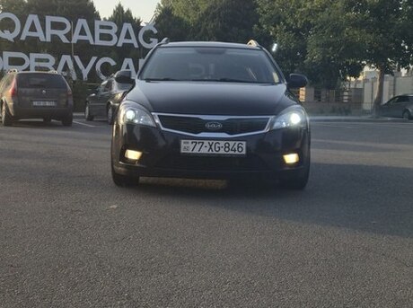 Kia  2011