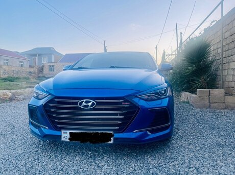 Hyundai Elantra 2016