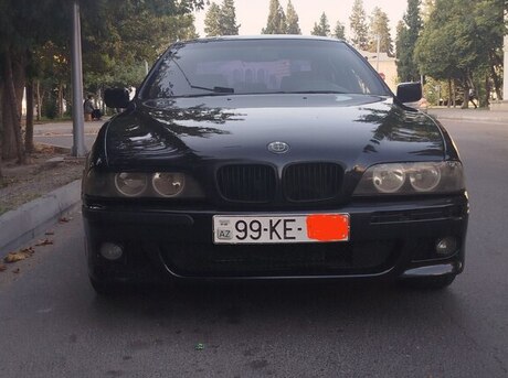 BMW 525