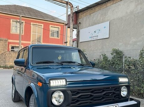 LADA (VAZ) Niva 2013