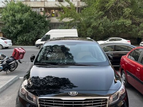 Kia Carnival