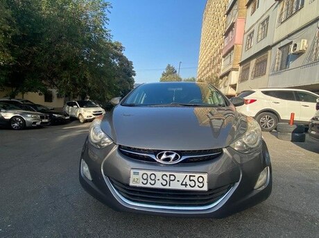 Hyundai Elantra 2013