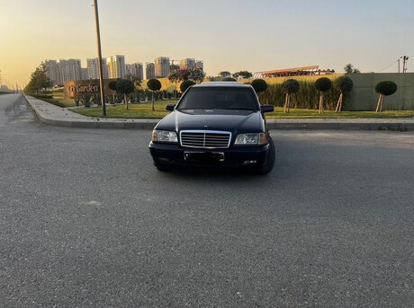 Mercedes C 230