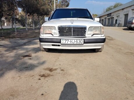 Mercedes E 220 1993