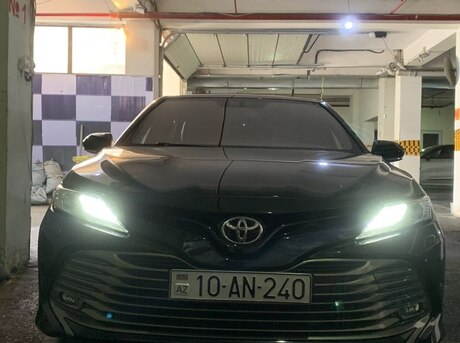 Toyota Camry 2019