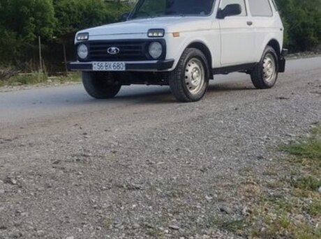 LADA (VAZ) Niva 2002