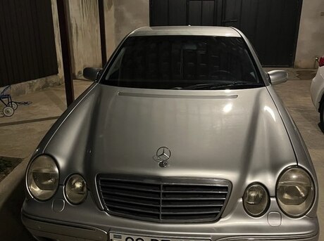 Mercedes E 240 2000