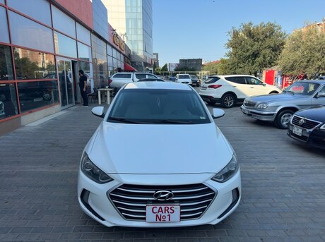 Hyundai Elantra
