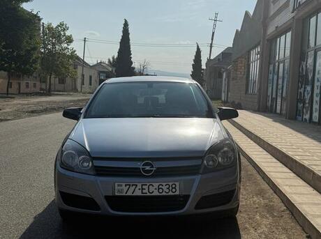 Opel Astra 2004