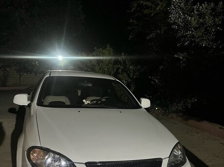 Daewoo Gentra 2013