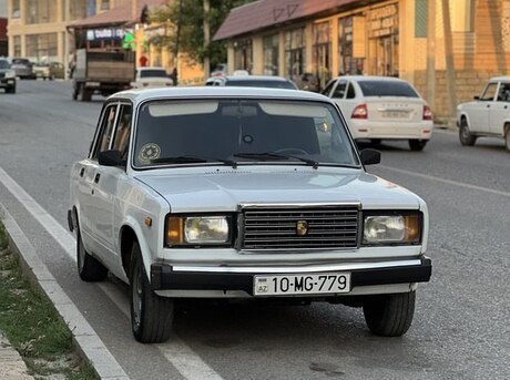 LADA (VAZ) 2107 2004
