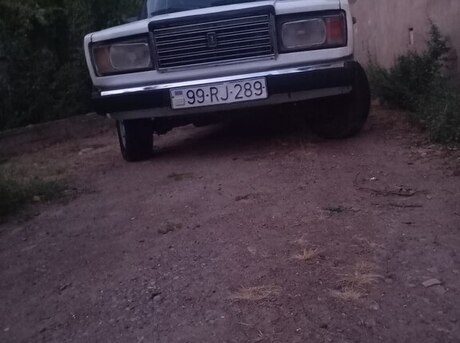 LADA (VAZ) 2107