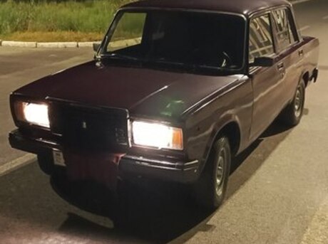 LADA (VAZ) 2107