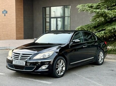 Hyundai Genesis 2012