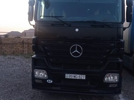 Mercedes Actros 1844