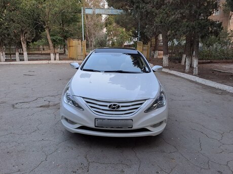 Hyundai Sonata 2010