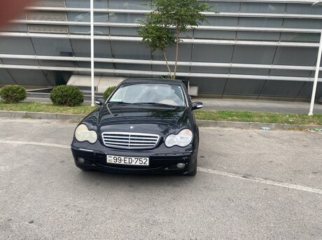 Mercedes C 240