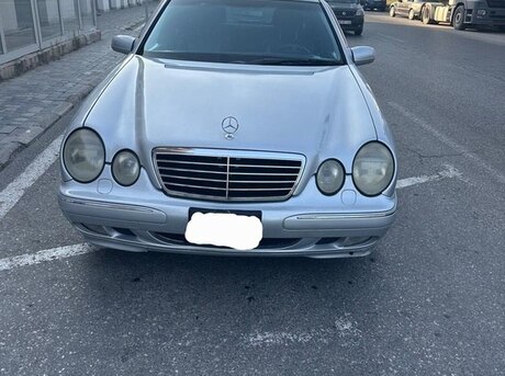 Mercedes E 240 2001