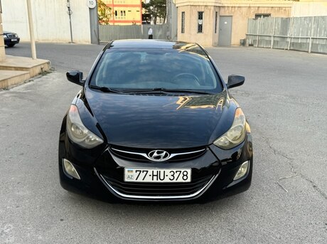 Hyundai Elantra 2012