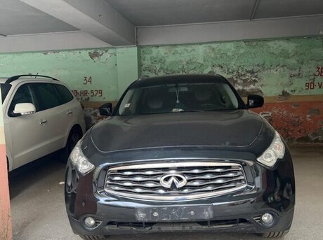 Infiniti FX35 2011