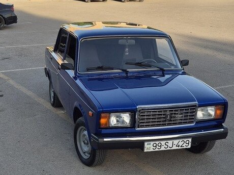 LADA (VAZ) 2107