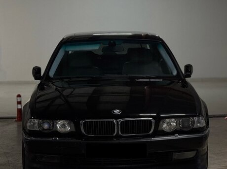 BMW 740