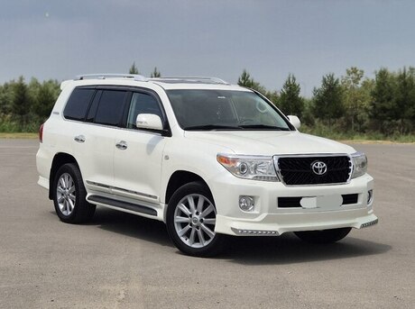 Toyota Land Cruiser 2011