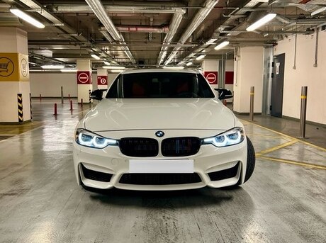 BMW 330e