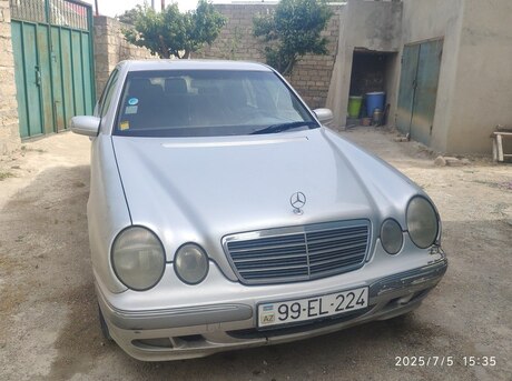 Mercedes E 220 d 2000
